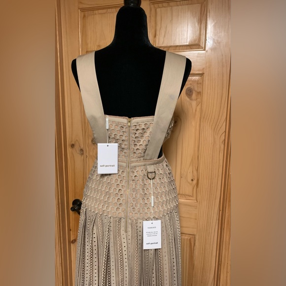 COPY - Self portrait Avery Midi Dress - Picture 4 of 17